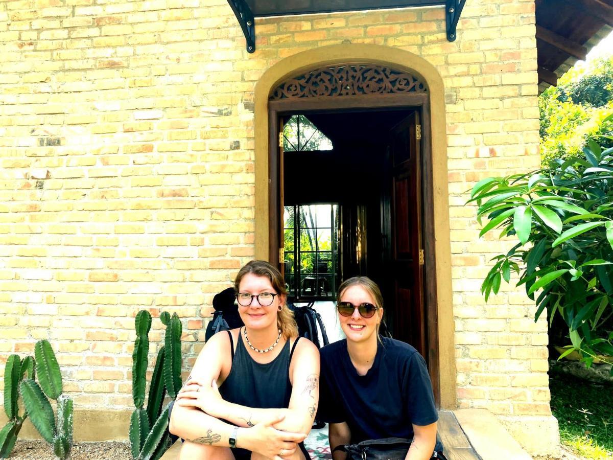 Airport Villa Kamatha -Foreign Booking Only カトゥナカヤ エクステリア 写真