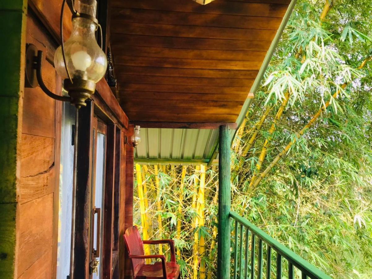 Airport Villa Kamatha -Foreign Booking Only カトゥナカヤ エクステリア 写真