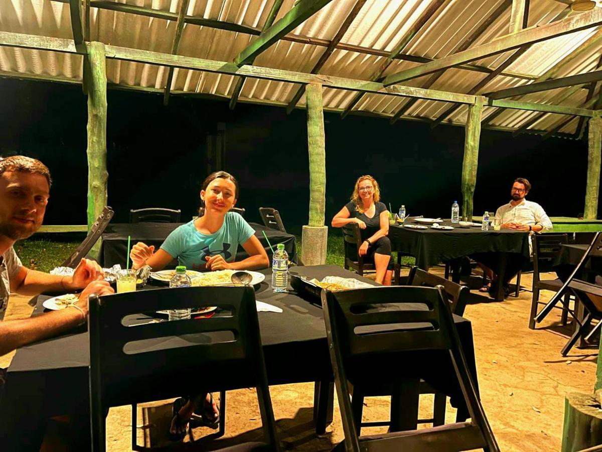 Airport Villa Kamatha -Foreign Booking Only カトゥナカヤ エクステリア 写真