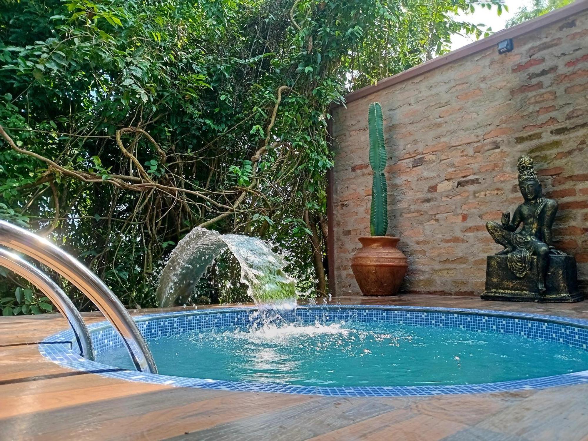 Airport Villa Kamatha -Foreign Booking Only カトゥナカヤ エクステリア 写真
