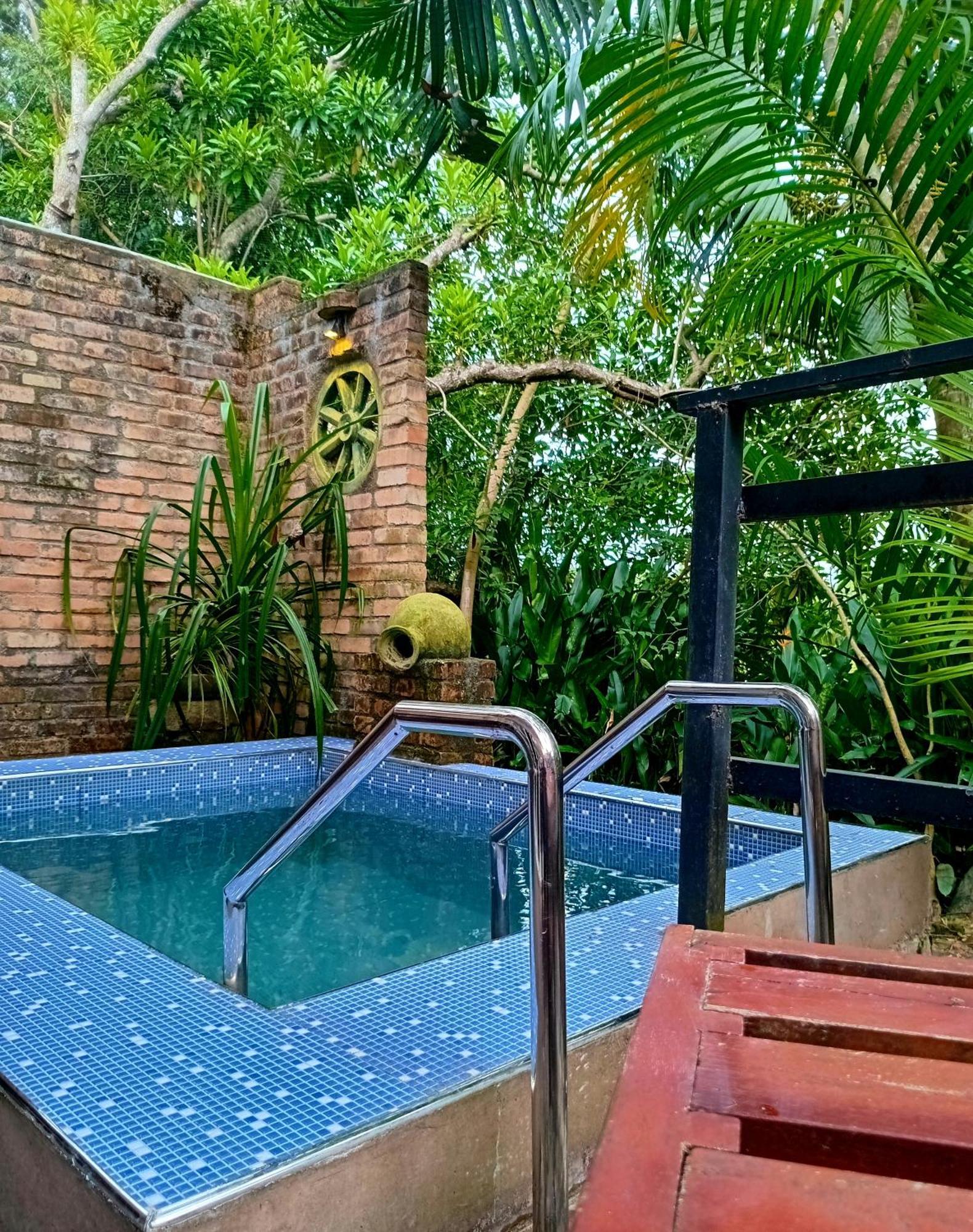 Airport Villa Kamatha -Foreign Booking Only カトゥナカヤ エクステリア 写真